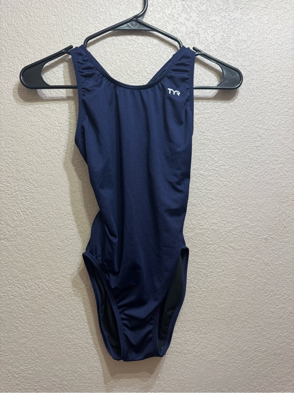 TYR Girls Size 30 Youth One-Piece Swim Team Swimsuit